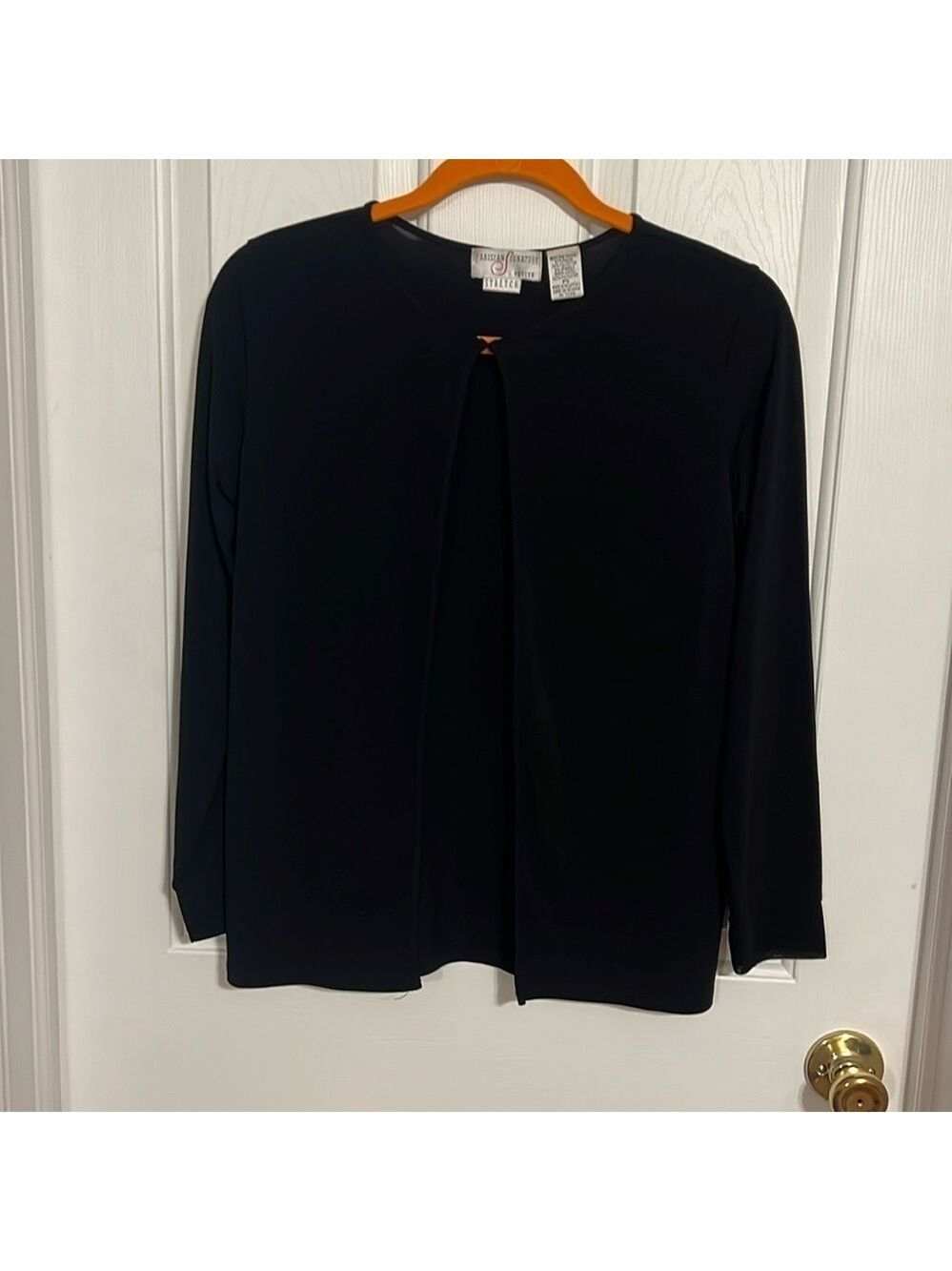 Parisian Signature petite lightweight sweater. Size PS, rayon polyester stretch.